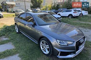 Седан Audi A4 2018 в 