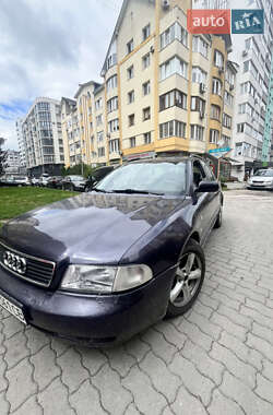 Універсал Audi A4 1996 в Тлумачі