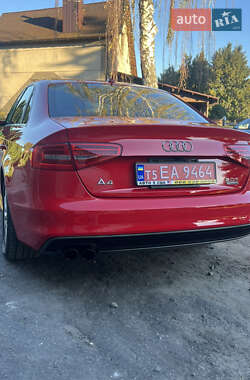 Седан Audi A4 2015 в 