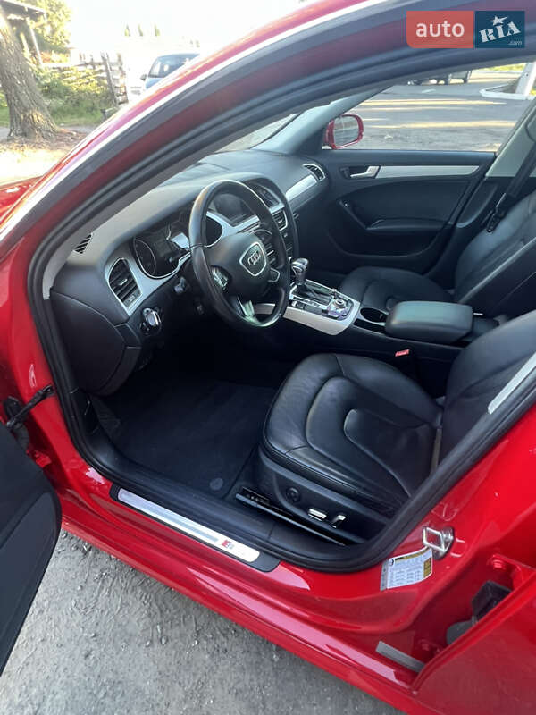 Седан Audi A4 2015 в Дубно