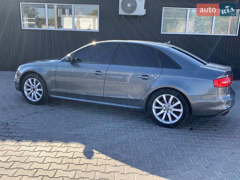 Седан Audi A4 2014 в Вінниці