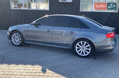 Седан Audi A4 2014 в 