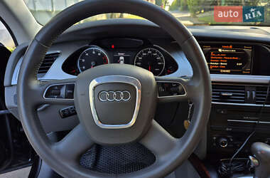 Седан Audi A4 2011 в 