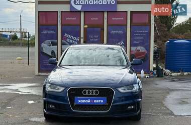 Седан Audi A4 2014 в 