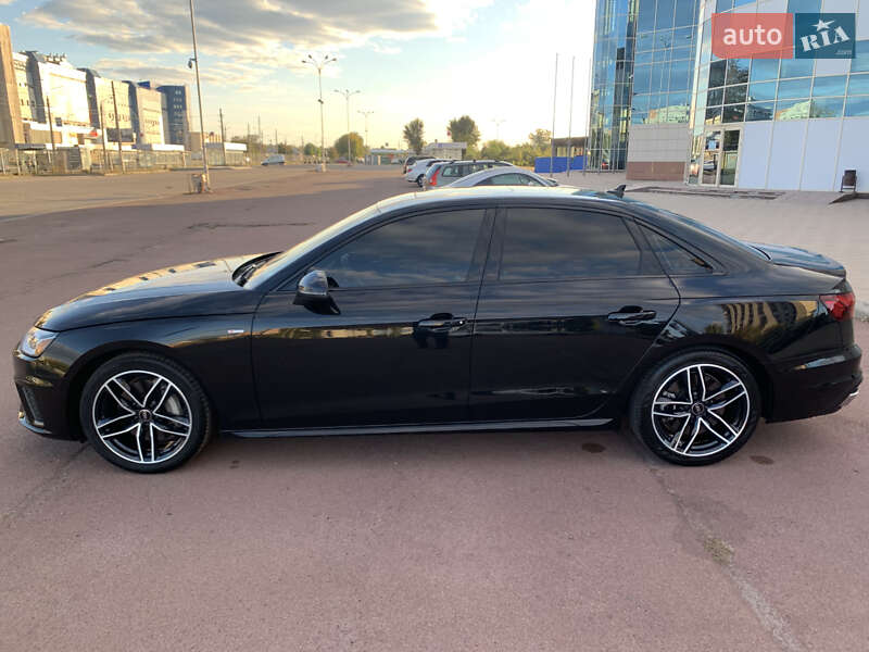 Седан Audi A4 2023 в Харькове