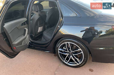 Седан Audi A4 2023 в 