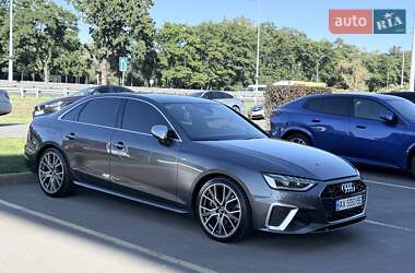 Седан Audi A4 2023 в Киеве