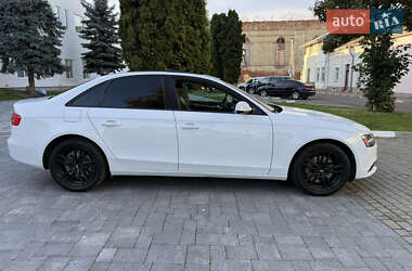 Седан Audi A4 2014 в 