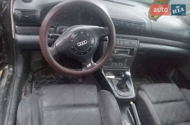 Седан Audi A4 1996 в 