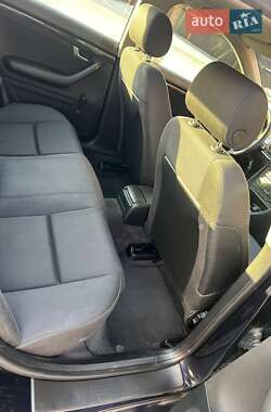 Седан Audi A4 2002 в 