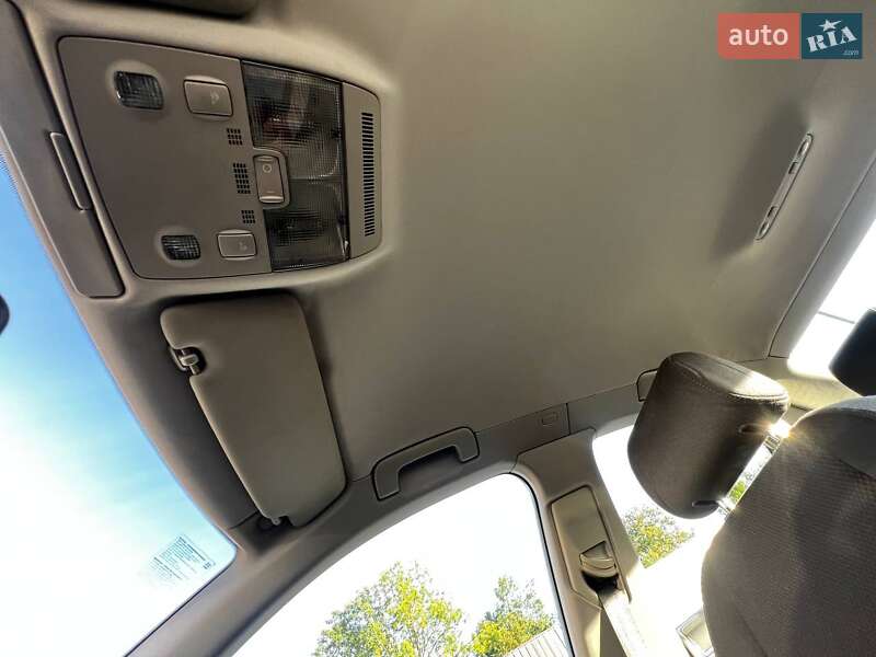 Седан Audi A4 2002 в Львове