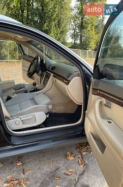 Универсал Audi A4 2004 в 