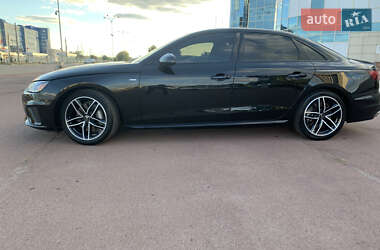 Седан Audi A4 2023 в 