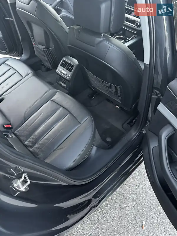 Audi A4 2016 VIN WAUENAF42HN007132 фото оголошення 16 з 77