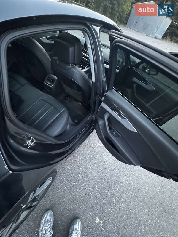 Седан Audi A4 2016 в Харкові