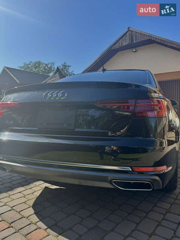 Седан Audi A4 2018 в Косове