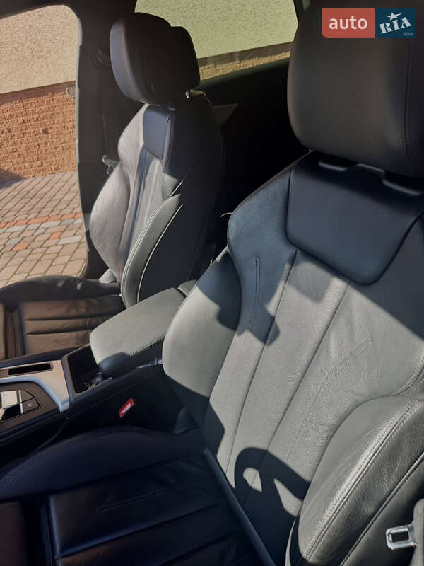 Седан Audi A4 2018 в Косове