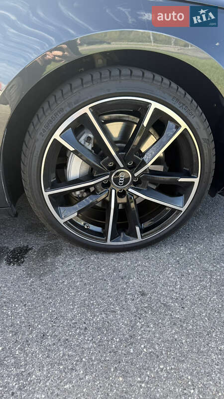 Седан Audi A4 2018 в Вінниці