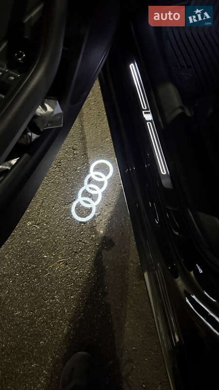 Седан Audi A4 2018 в Вінниці