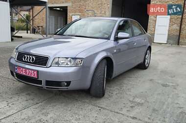 Седан Audi A4 2004 в 