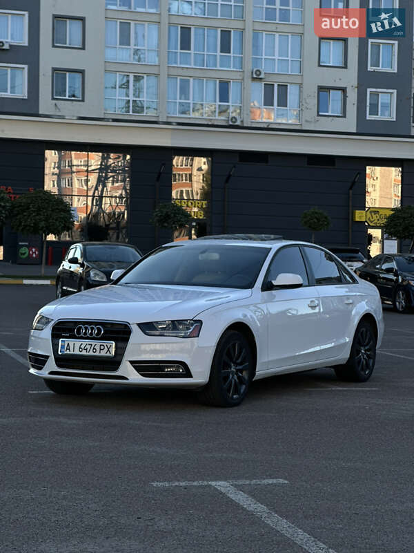 Седан Audi A4 2012 в Киеве