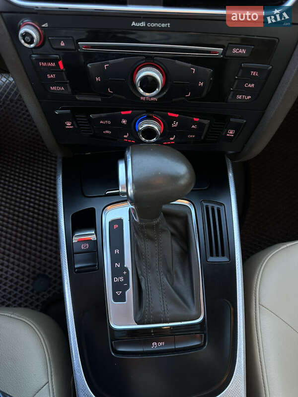 Седан Audi A4 2012 в Киеве