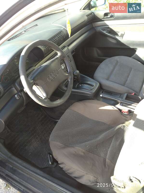 Седан Audi A4 1997 в Боярке