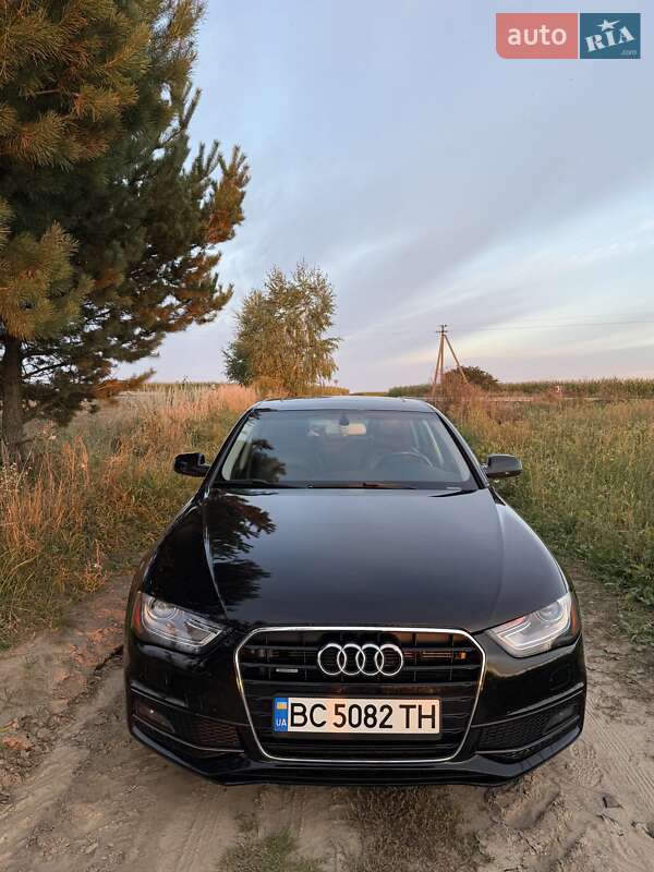 Седан Audi A4 2014 в Львове