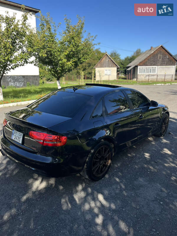 Седан Audi A4 2012 в Хусте