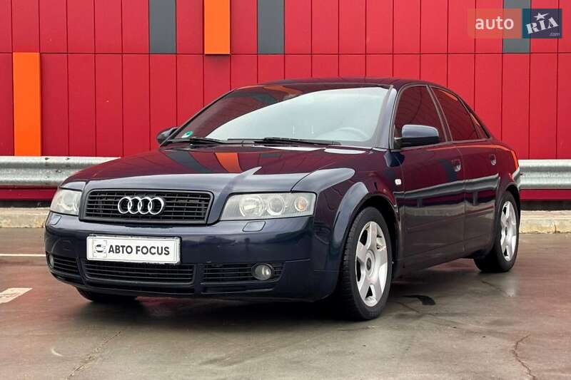 Седан Audi A4 2004 в Киеве