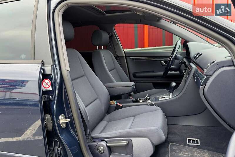 Седан Audi A4 2004 в Киеве