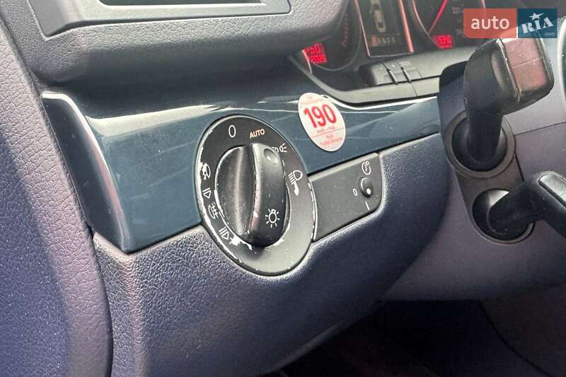 Седан Audi A4 2004 в Киеве
