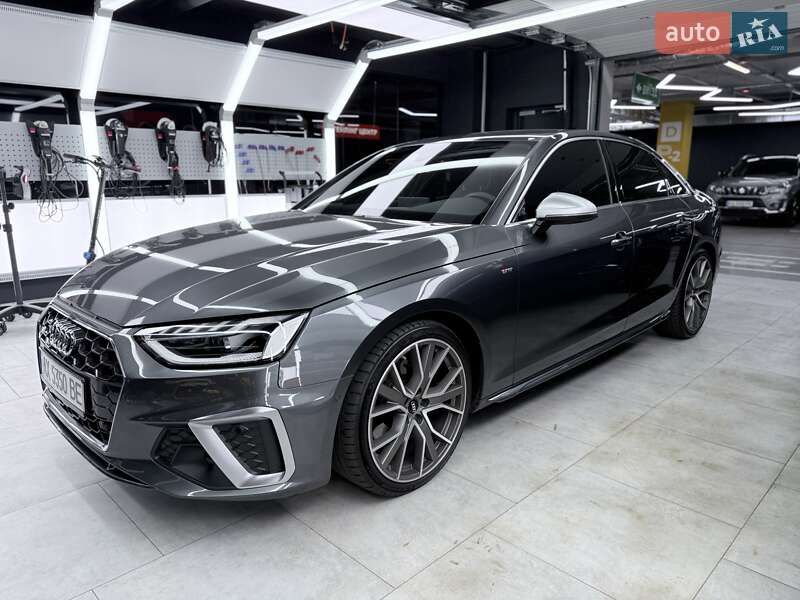 Седан Audi A4 2023 в Киеве