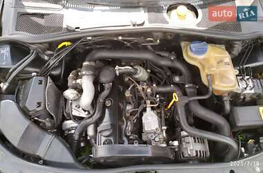Седан Audi A4 2000 в 