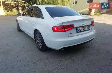 Седан Audi A4 2012 в 
