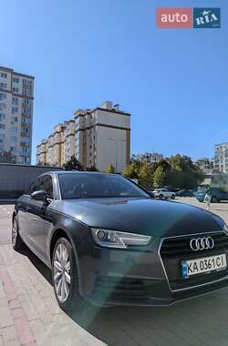 Седан Audi A4 2017 в 