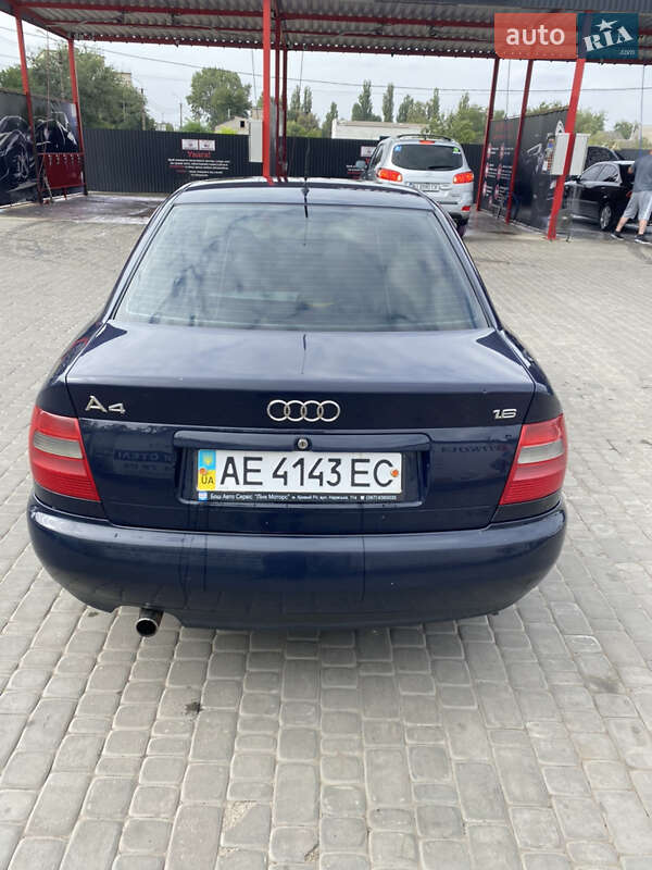 Седан Audi A4 1997 в Кривому Розі
