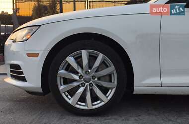 Седан Audi A4 2016 в 