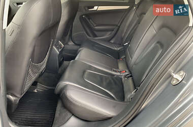 Седан Audi A4 2015 в 
