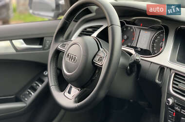 Седан Audi A4 2015 в 