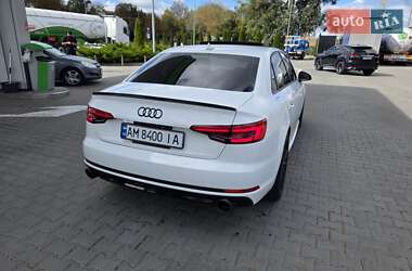 Седан Audi A4 2016 в 