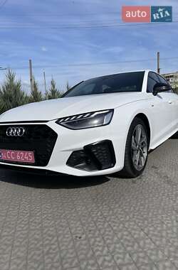 Седан Audi A4 2024 в 