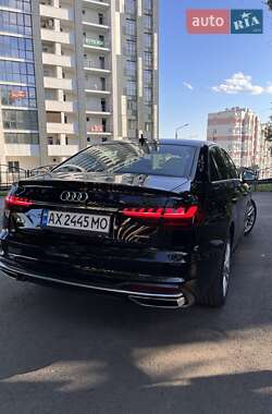 Седан Audi A4 2020 в 