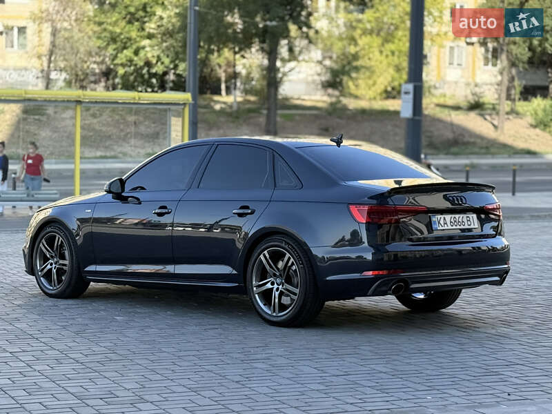 Седан Audi A4 2016 в Днепре