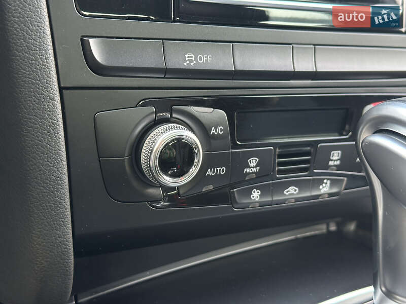 Седан Audi A4 2014 в Одесі