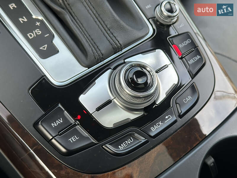 Седан Audi A4 2014 в Одесі