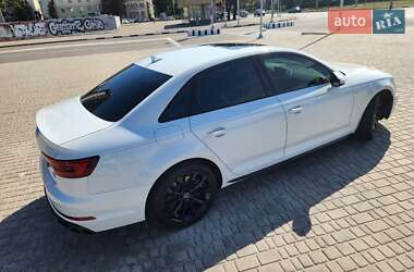 Седан Audi A4 2018 в 