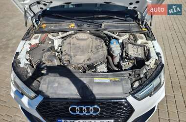 Седан Audi A4 2018 в 