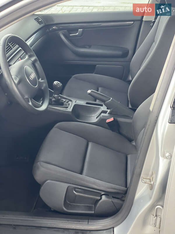 Седан Audi A4 2002 в Корсунь-Шевченківському