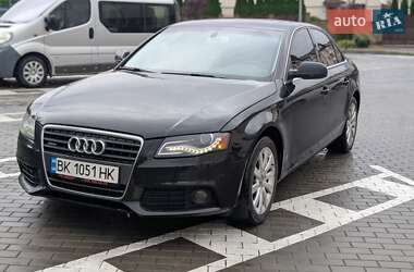 Седан Audi A4 2010 в Рівному